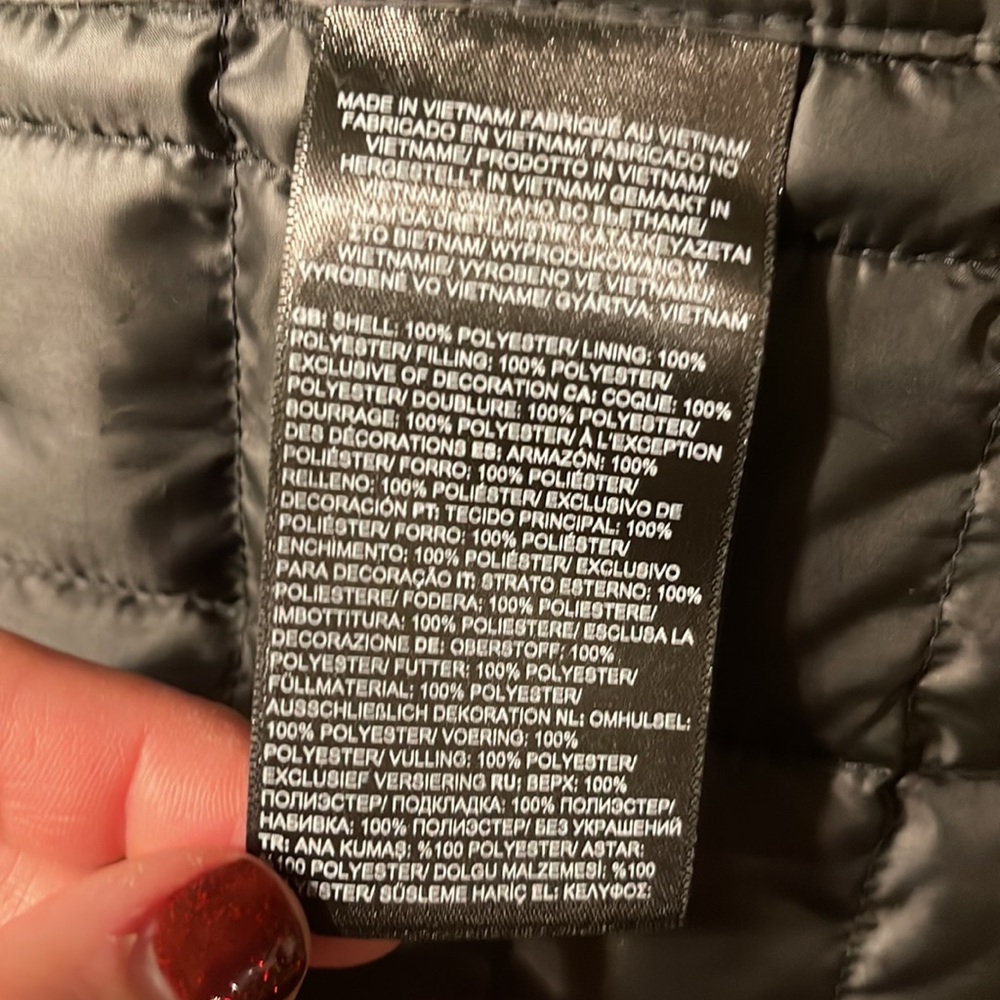 The North Face Women's Eco Thermoball Parka 2, Medium - Picture 6 of 17